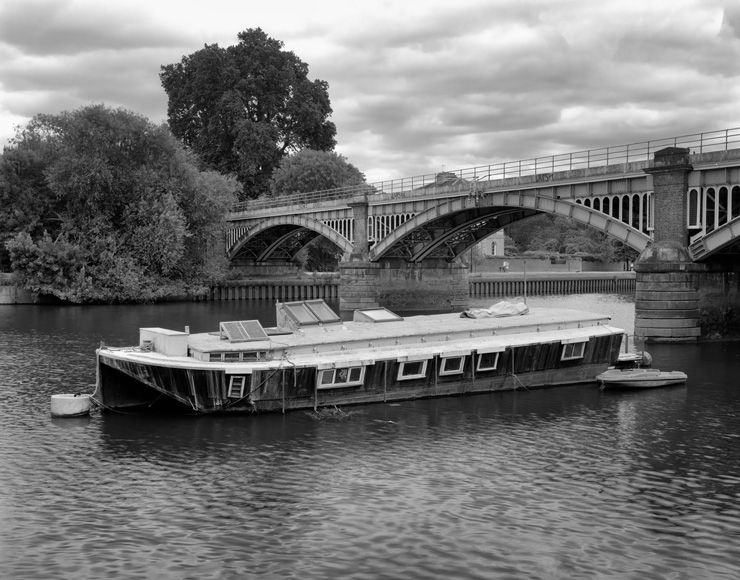 Twickenham Bridge boat