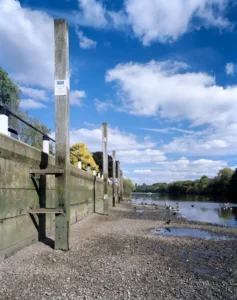 Isleworth drawdock drying out berth